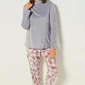 Stan Herman stretch velour lounge set